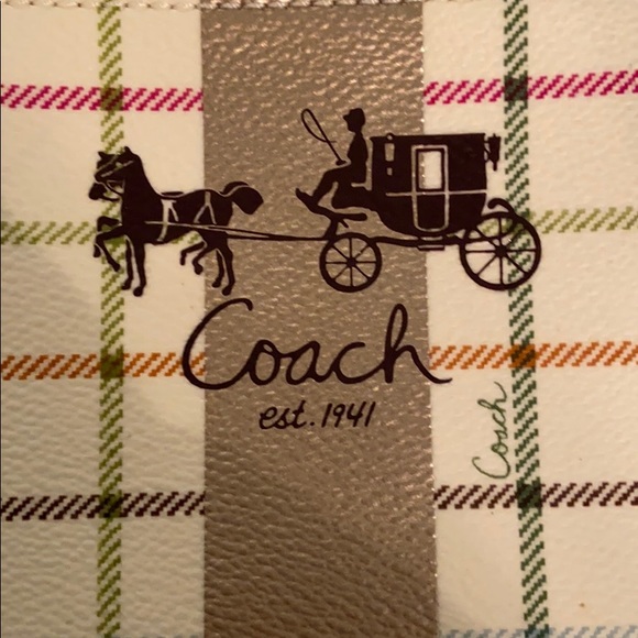 Coach wristlet - Picture 2 of 5
